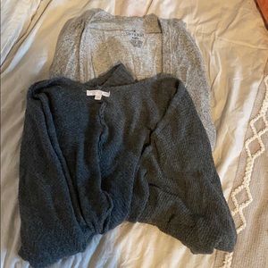 Lot of 2 AMERICAN EAGLE grey cardigans small/xs